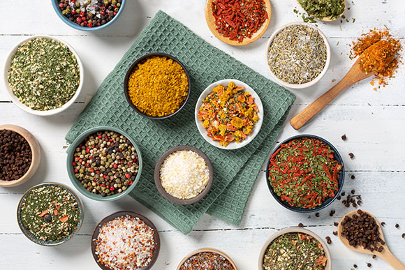 Spice mixtures / salts
