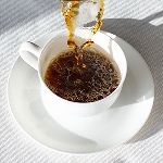 KAFFEETASSE UND UNTERTASSE
